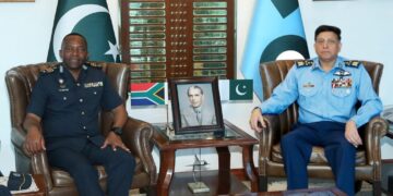 CHIEF OF SOUTH AFRICAN AIR FORCE VISITS AIR HEADQUARTERS
