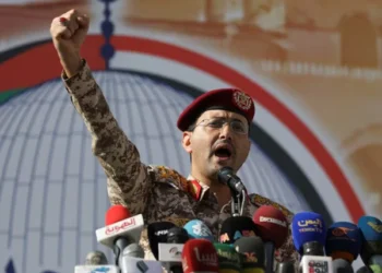 Houthis Vow to Target Ships Linked to Israel Amid Escalating Middle East Tensions