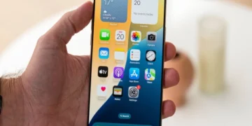 Big News About the iPhone 17 Pro Max: Apple’s First iPhone with a 5000 mAh Battery