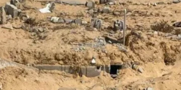 New Example of Israeli Brutality: Bulldozers Dig Up Graves in Gaza’s Cemeteries Amid Ongoing Offensive