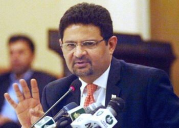 Floods in Pakistan Inevitable Despite Spending: Miftah Ismail Speaks on Climate Change, Parliament, and National Challenges