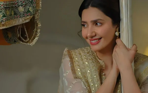 Criticism of Increasing Age: Mahira Khan Shares Her Mother's Advice and Her Empowering Response