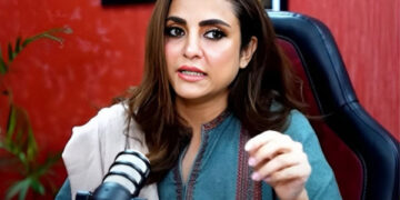 Nadia Khan Issues Strong Legal Warning Over Personal Attacks by Fellow Artists