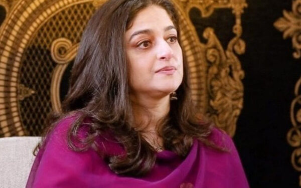 Nadia Jamil Clarifies Viral Statement About “Wives Becoming Husbands' Mothers”