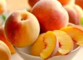 Peaches: The Ultimate Anti-Aging Fruit for Radiant and Youthful Skin