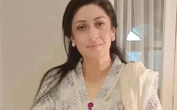 Senior Actress Salma Zafar Shares Her Emotional Story of Love, Betrayal, and Patience