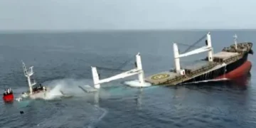 Houthi Rebels Sink Another Cargo Ship in Red Sea: 4 Dead, 15 Missing Amid Escalating Maritime Tensions