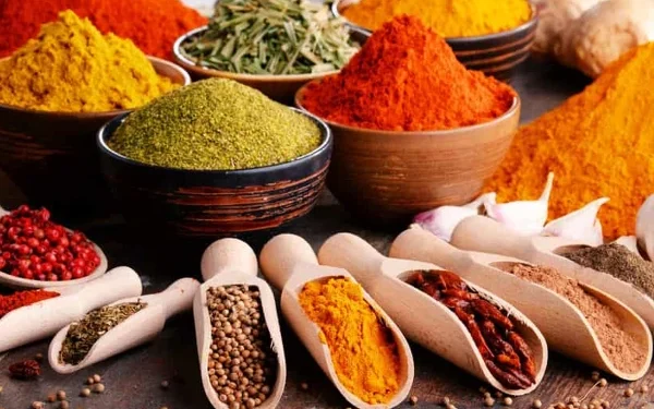 Turmeric’s Hidden Power: Daily Use May Help Prevent Bowel Cancer, Scientists Reveal