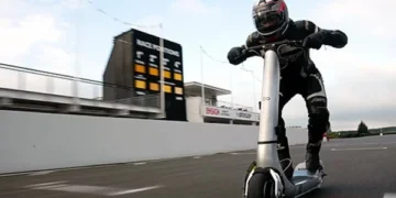 World's Fastest E-Scooter Unveiled: Meet 'Turbo' by British Company Bo