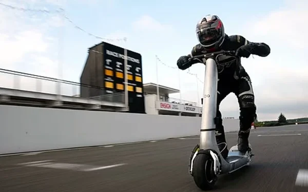 World's Fastest E-Scooter Unveiled: Meet 'Turbo' by British Company Bo