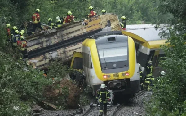 Deadly Train Accident in Germany Leaves Three Dead and Several Injured: National Mourning and Safety Concerns Raised