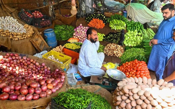 Inflation Rate Increases Further Across Pakistan: Prices of Essential Commodities Continue to Burden Consumers