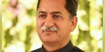 PML-N Leader Javed Latif Vows Accountability in Bureaucracy: "No Compromise on Corruption"