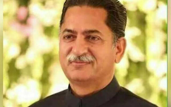 PML-N Leader Javed Latif Vows Accountability in Bureaucracy: "No Compromise on Corruption"