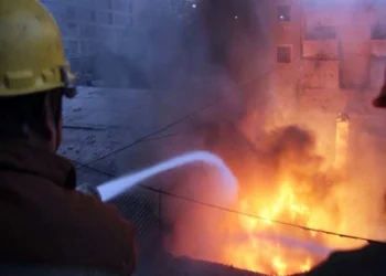 Fire in Karachi’s Landhi Export Processing Zone Fully Controlled After Hours-Long Operation