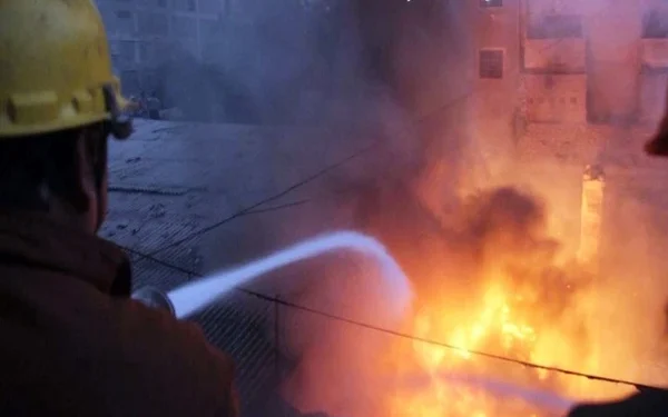 Fire in Karachi’s Landhi Export Processing Zone Fully Controlled After Hours-Long Operation