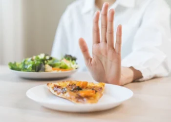 How Food Choices Affect Lung Cancer Risk: A Comprehensive Guide to Nutrition and Prevention