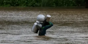 High-Level Flooding in Punjab Rivers: Emergency Evacuations Underway, Gilgit-Baltistan Still Awaits Relief