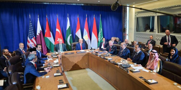 Prime Minister Shahbaz Sharif, 8 Muslim leaders meet President Trump.