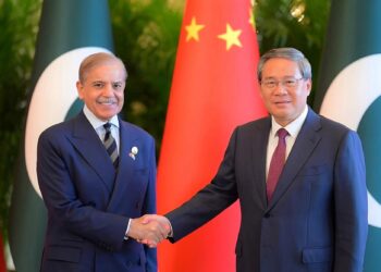 Pakistan, China agree to continue working closely for upgraded CPEC-II