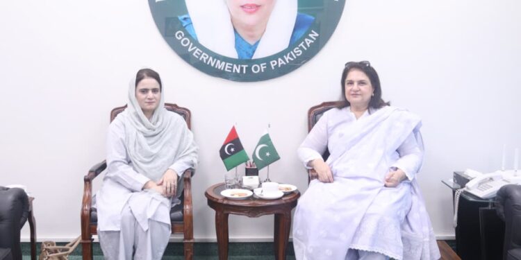Chairperson Bisp Senator Rubina Khalid Meets Mna Shahida Rehmani And Sindh Minister For Women Development Shahina Sher Ali.