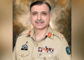 Government decides to extend DG ISI’s tenure, PM directs him to continue working.