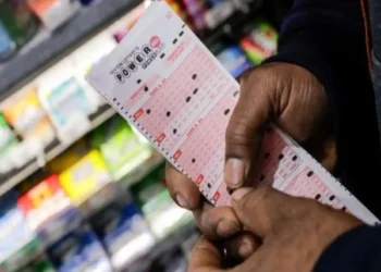 UAE citizen wins Rs 7.65 billion lottery
