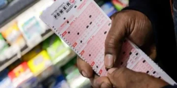 UAE citizen wins Rs 7.65 billion lottery