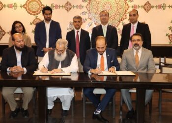 LUMS and HBL Join Hands to Develop Commercial Financing Schemes for Accelerating Electric Mobility in Pakistan.