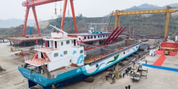 Hubei’s inland shipping industry strives for green, smart development