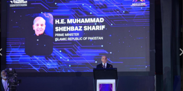 PM announces $1 bn investment, 1000 fully funded PhD scholarships in AI by 2030.