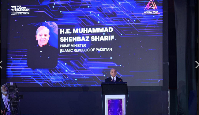 PM announces $1 bn investment, 1000 fully funded PhD scholarships in AI by 2030.