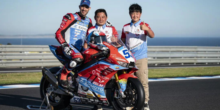 Two decades of pursuit: founder Zhang Xue leads ZXMOTO to historic double victory in WSBK
