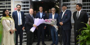 Veon CEO lauds Mobilink Bank’s 35% green energy transition.