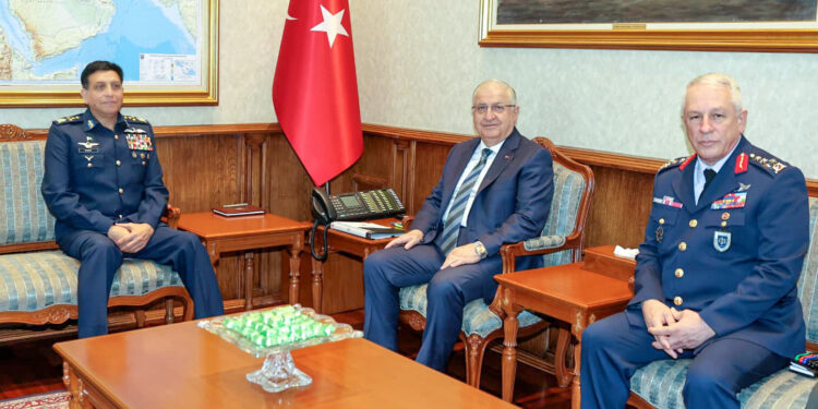 Air Chief Holds Key Meetings with Turkish Defence, Air Force And Aerospace Leadership