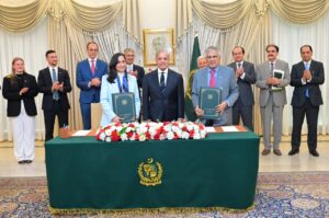 Pakistan, Canada Deepen Trade & Security Ties