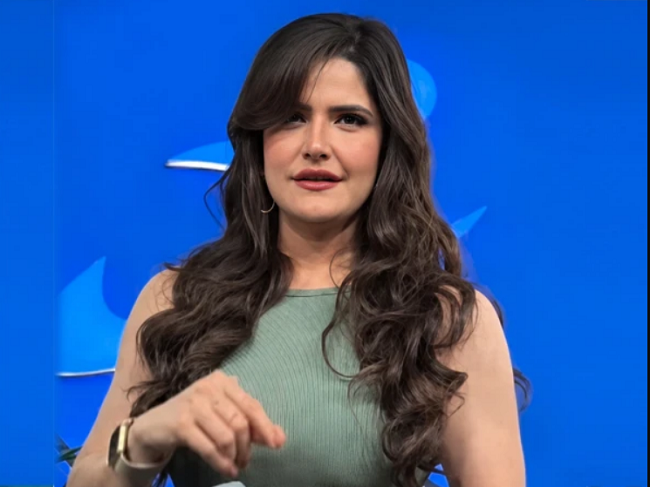 Zareen Khan's Bold Reply to Photographer Goes Viral