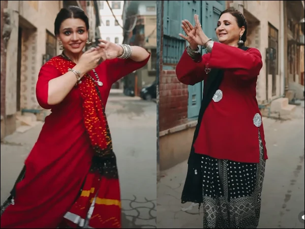 Zara Noor Abbas and Asma Abbas dance video