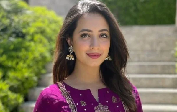 Komal Aziz Khan