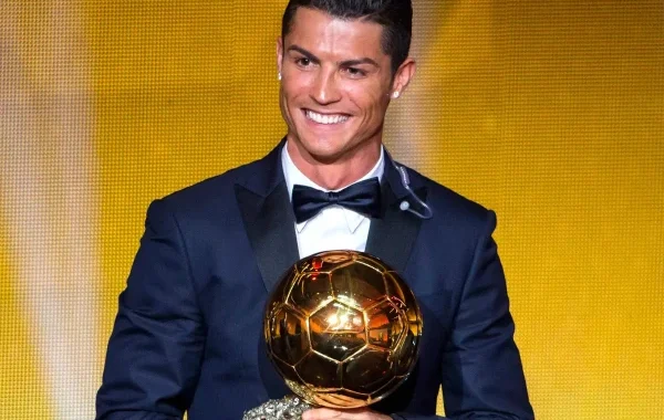 Ronaldo Beats Messi