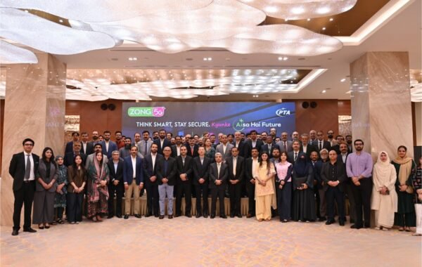 Zong cybersecurity awareness session in Islamabad with PTA officials and industry experts during Cybersecurity Awareness Week 2026.